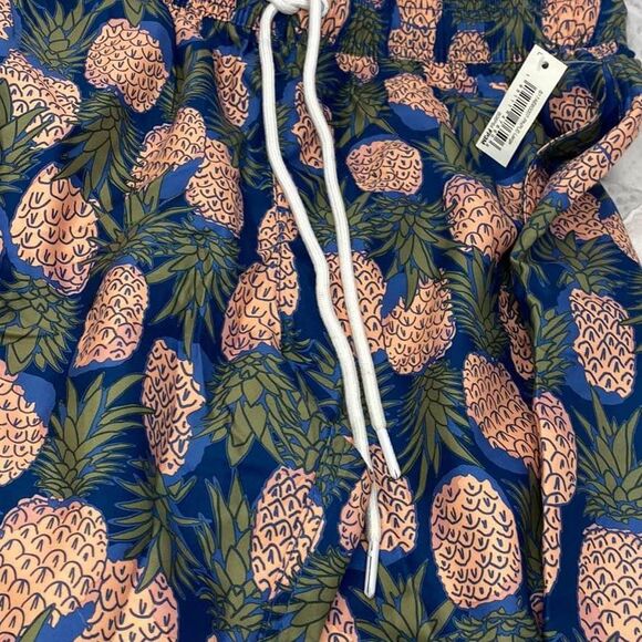 NWT Mens Swim Shorts - Picture 2 of 2